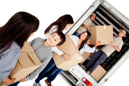 Ensuring a smooth corporate move with reliable moving trucks